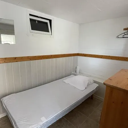 2/3 Personnes Pres Du Avec Animaux Acceptes Et Parking - Fr-1-822-18 דירה